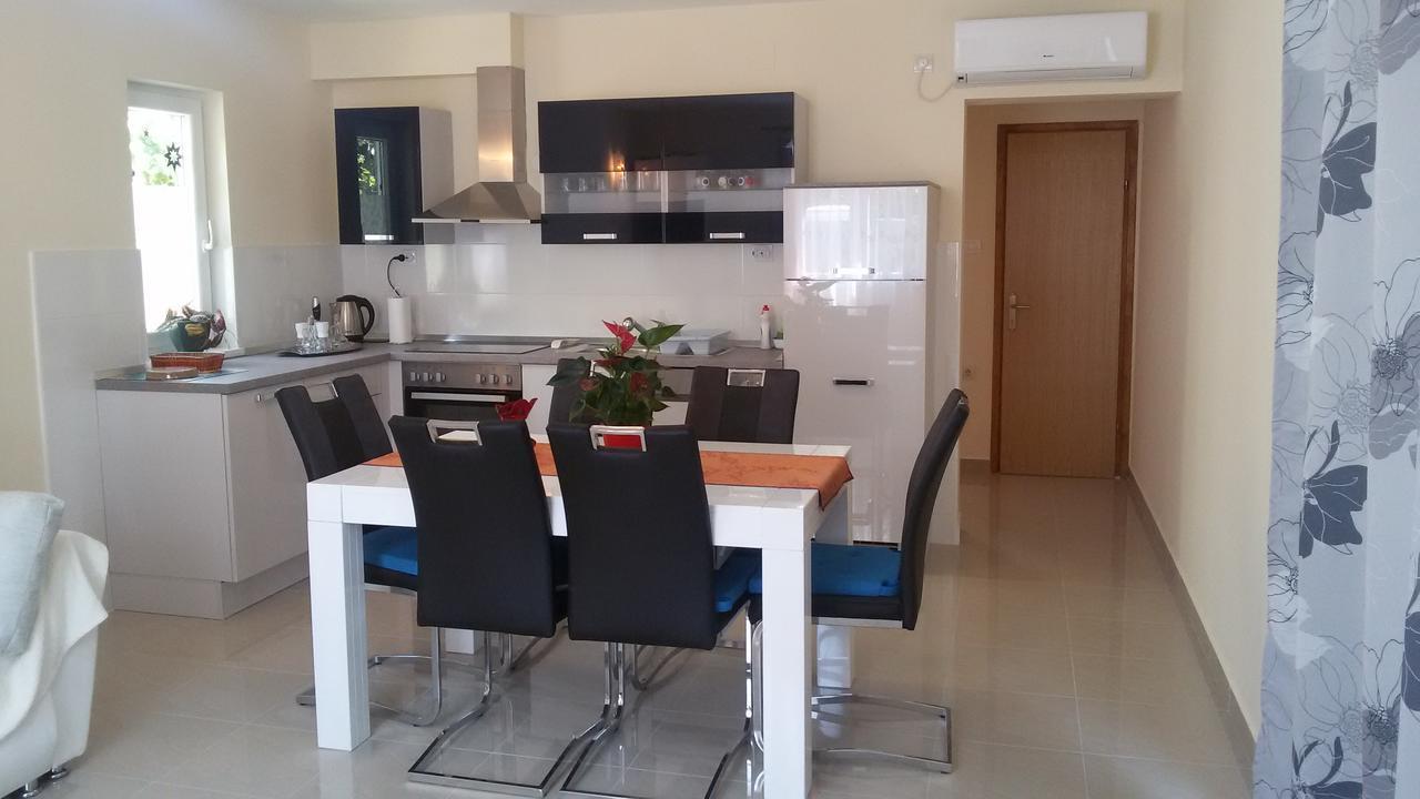 Apartment Anita Βόντιτσε Εξωτερικό φωτογραφία