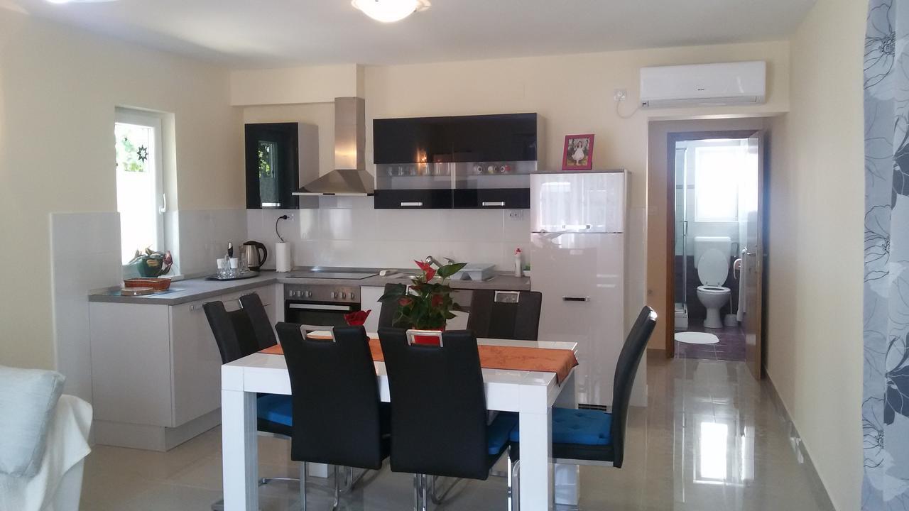 Apartment Anita Βόντιτσε Εξωτερικό φωτογραφία